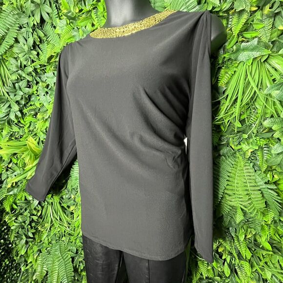 CHLOE & JASMINE Women Tops 1XL Black Cold Shoulder Gold Sequin Neckline NWT 0163 - Picture 1 of 14